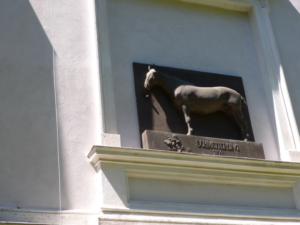 Bismarcks Lieblingspferd in der Schlossfassade
