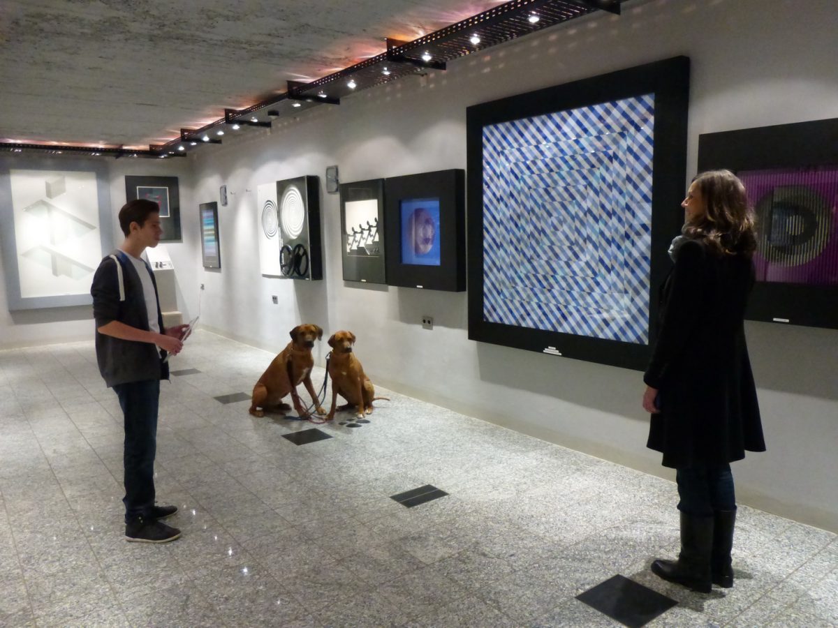 Mit Hund im Museum - Explora Science Center Frankfurt