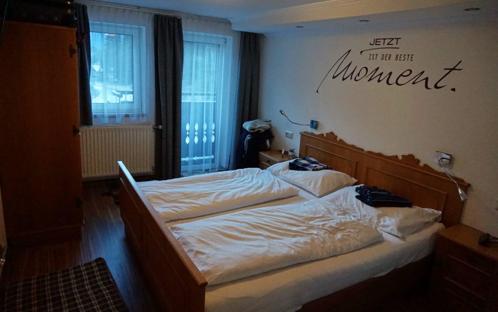 Hotel Residenz Gruber - die Einrichtung der Zimmer ist zweckmässig und praktisch