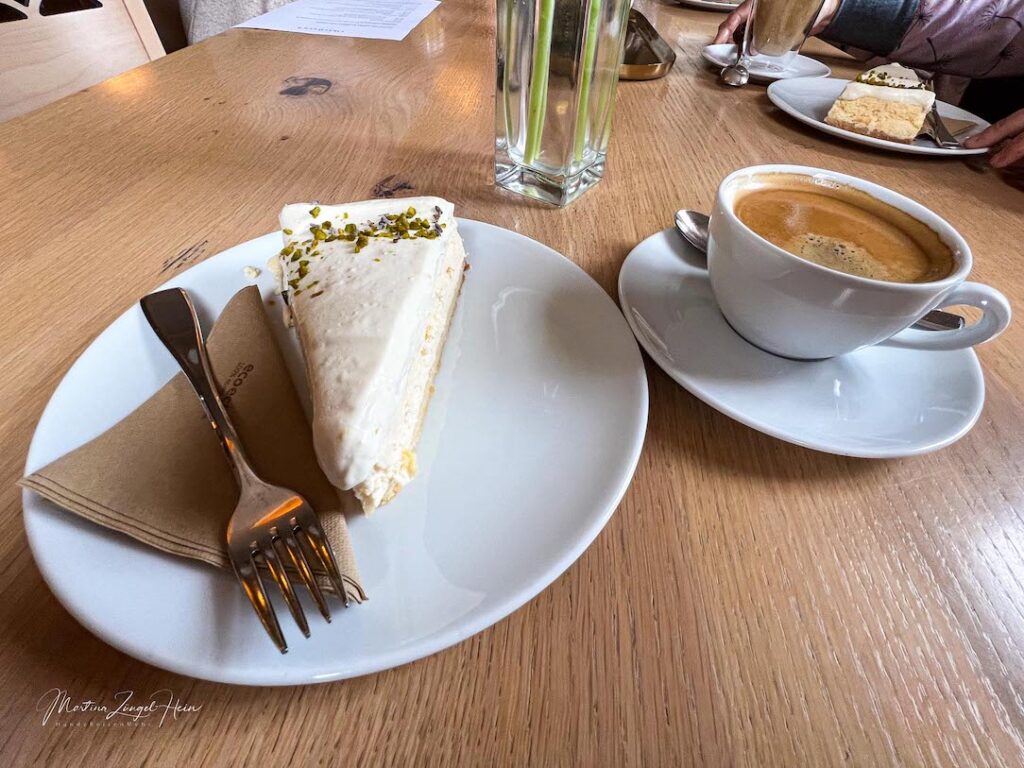 Die hausgemachten Kuchen sind definitiv ein "Must have" im Okelmann's