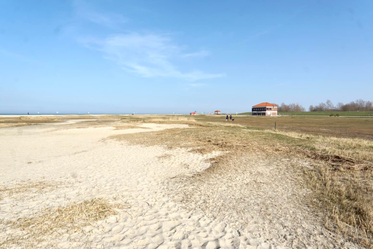 In der Nebensaison ist am Hundestrand wenig los / Foto: Sina Dieterle