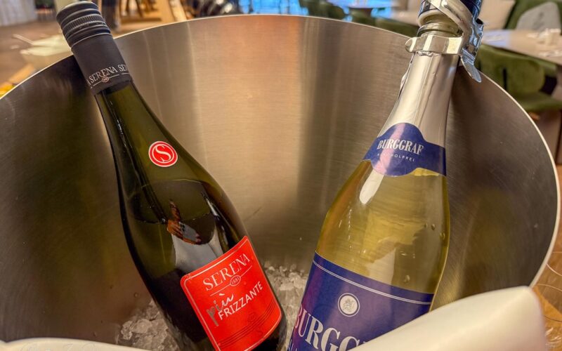 Ein Gläschen Sekt in Ehren kann keiner verwehren.