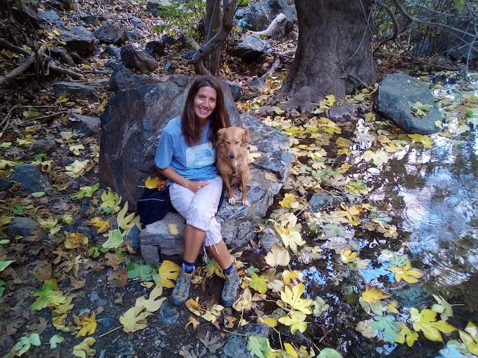 Nima Ashoff ist Tierpsychologin und seit vielen Jahren mit Hunden unterwegs | Foto: Nima Ashoff