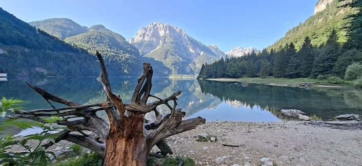 Zauberhafter Lago del Predil - unbedingt besuchen | Foto: Sabine Voltz 